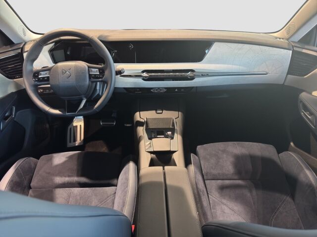 DS AUTOMOBILES No4 E-Tense Jules Verne  1-Gang Automatikgetriebe Ansicht 13 für Fahrzeugdetailseite