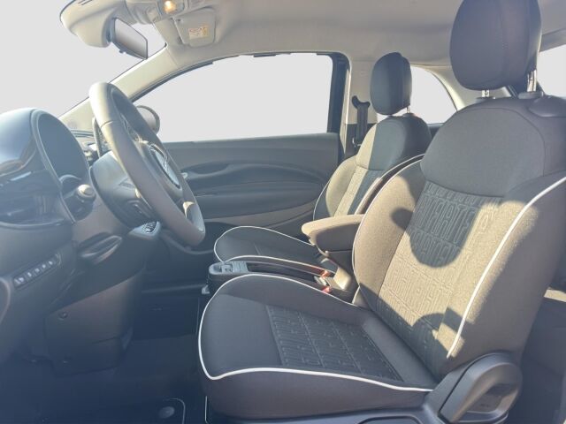 FIAT 500 Elektro Icon 42KWH NEUFAHRZEUG HATCHBACK 57 PS Ansicht 9 für Fahrzeugdetailseite