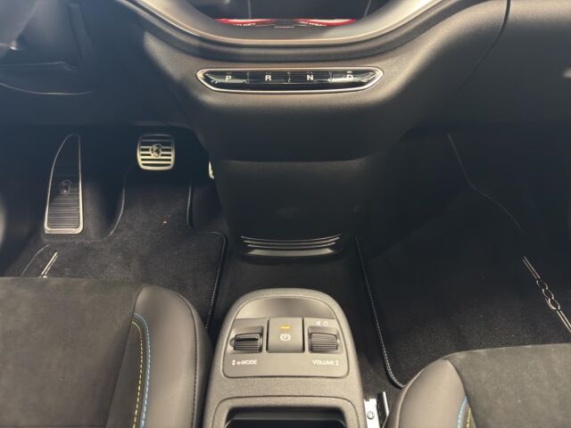 ABARTH 500 e 42 kWh Turismo- NEUWAGEN - PANORAMADACH Ansicht 14 für Fahrzeugdetailseite