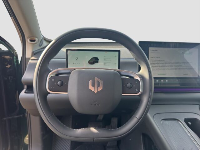 LEAPMOTOR C10 158 kW Design 1.5 REEV MY25 Plugin Hybrid Automatikgetriebe Ansicht 10 für Fahrzeugdetailseite