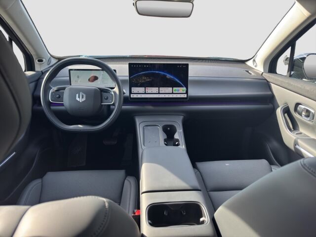 LEAPMOTOR C10 158 kW Design 1.5 REEV MY25 Plugin Hybrid Automatikgetriebe Ansicht 13 für Fahrzeugdetailseite