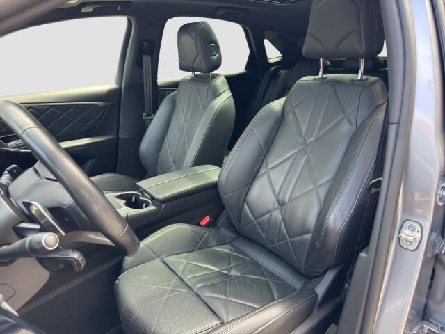 DS AUTOMOBILES DS7 Crossback   E-Tense   4x4 Rivoli   DSC-BACK 300 Ansicht 9 für Fahrzeugdetailseite