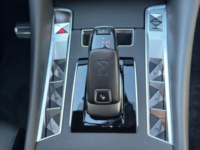 DS AUTOMOBILES DS9 E-Tense 360 Rivoli + 4x4  PANORAMA SCHIEBEDACH Ansicht 14 für Fahrzeugdetailseite