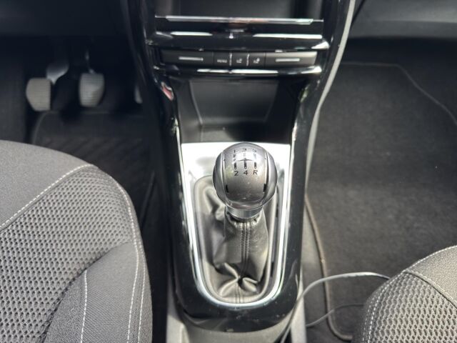 CITROEN DS3 Cabrio  SOCHIC  PURETECH  110  8  FACH BEREIFT Ansicht 14 für Fahrzeugdetailseite