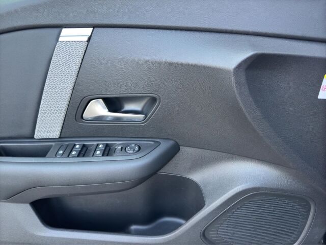 CITROEN C4 PureTech 130 Stop & Start EAT8 Max Automatikgetriebe Ansicht 12 für Fahrzeugdetailseite
