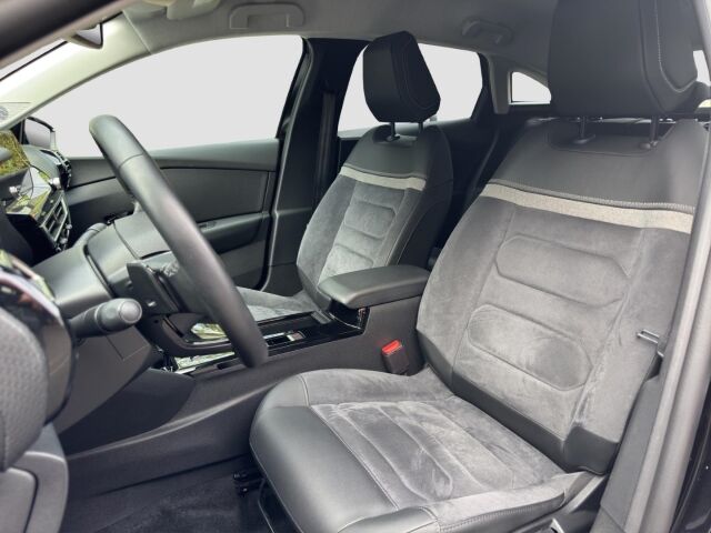 CITROEN C4 PureTech130 Stop & Start EAT8  Max  Automatikgetriebe Ansicht 9 für Fahrzeugdetailseite