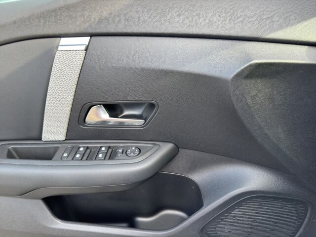 CITROEN C4 PureTech 130 Stop & Start EAT8 Max Automatikgetriebe Ansicht 12 für Fahrzeugdetailseite