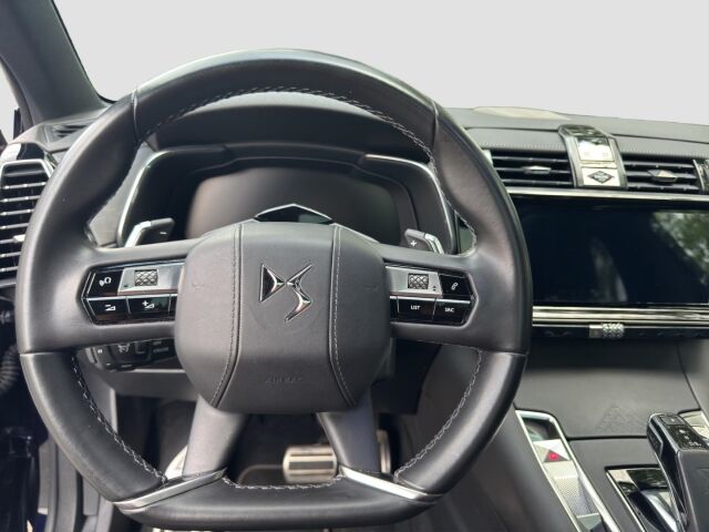 DS AUTOMOBILES DS7 Crossback E-Tense 4x4 Louvre Panoramaschiebedach Ansicht 10 für Fahrzeugdetailseite