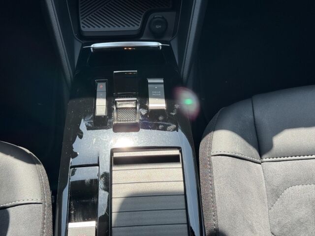 CITROEN C4 PureTech 130 Stop & Start EAT8 Max AUTOMATIKGETRIEBE Ansicht 14 für Fahrzeugdetailseite