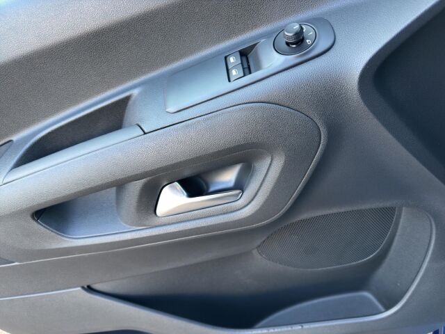 CITROEN Berlingo 1.2 PureTech 110 Stop & Start  Feel 8 BEREIFT Ansicht 12 für Fahrzeugdetailseite