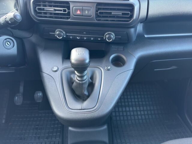 CITROEN Berlingo 1.2 PureTech 110 Stop & Start  Feel 8 BEREIFT Ansicht 14 für Fahrzeugdetailseite