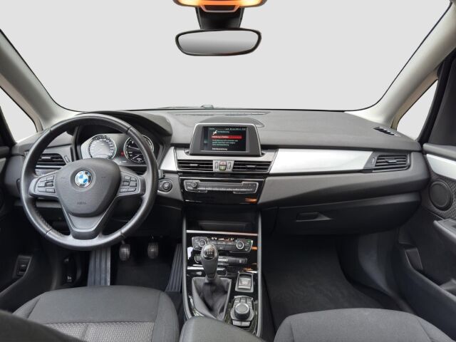 BMW 216 Active Tourer Advantage i 1.5  Park-Assistent Ansicht 13 für Fahrzeugdetailseite