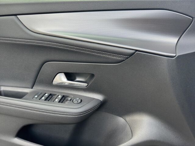 OPEL Mokka GS Line 1,2 AUTOMATIKGETRIEBE - ALLWETTERREIFEN Ansicht 12 für Fahrzeugdetailseite