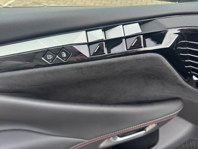 DS AUTOMOBILES DS4 E-Tense Performance Line  PLUG IN HYBRID ALLWETTERREIFEN Ansicht 12 für Fahrzeugdetailseite
