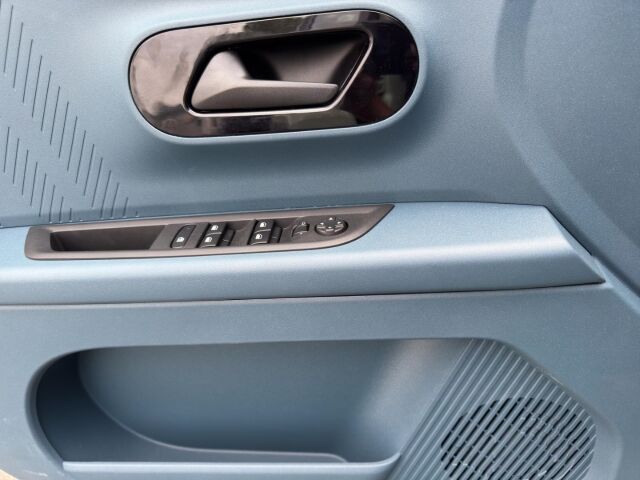 FIAT Grande Panda 1.2  Hybrid  74 kW  BUSINESS EDITION Ansicht 12 für Fahrzeugdetailseite