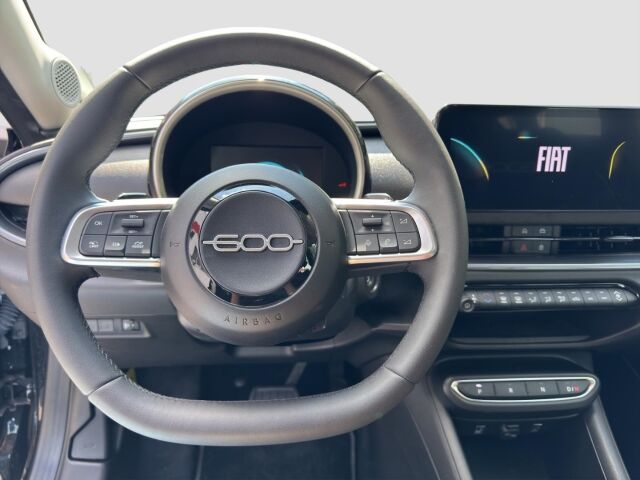 FIAT 600 Basis Hybrid 110 1.2  DCT  AUTOMATIKGETRIEBE Ansicht 10 für Fahrzeugdetailseite