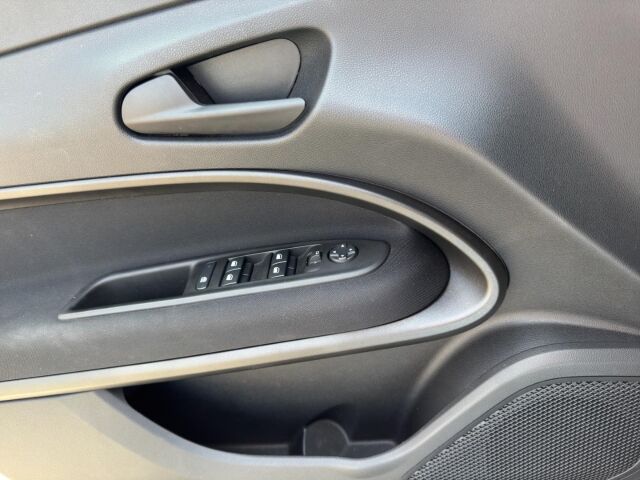 FIAT 600 Basis Hybrid 110 1.2  DCT  AUTOMATIKGETRIEBE Ansicht 12 für Fahrzeugdetailseite