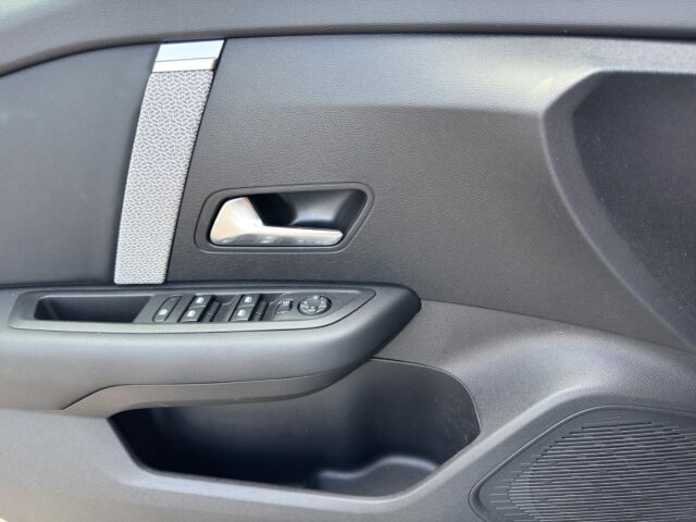 CITROEN C4 PureTech 130 Stop & Start Max 6GANG SCHALTGETRIEBE Ansicht 12 für Fahrzeugdetailseite
