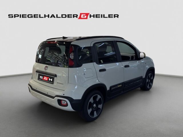 FIAT Pandina 1.0 GSE Hybrid 48 kW Cross 6-Gang Schaltgetriebe Ansicht 7 für Fahrzeugdetailseite