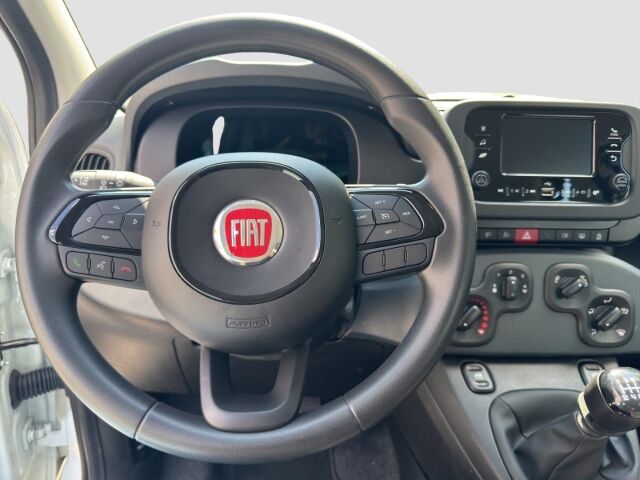 FIAT Pandina Icon Hybrid 1.0 GSE 4 6 GANG SCHALTGETRIEBE Ansicht 10 für Fahrzeugdetailseite