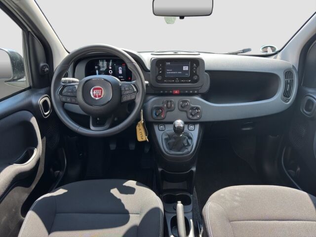 FIAT Pandina Icon Hybrid 1.0 GSE 4 6 GANG SCHALTGETRIEBE Ansicht 13 für Fahrzeugdetailseite