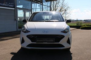 HYUNDAI i10 1.0 +NAVI+APP+KLIMA+RÜCKFAHRKAMERA
