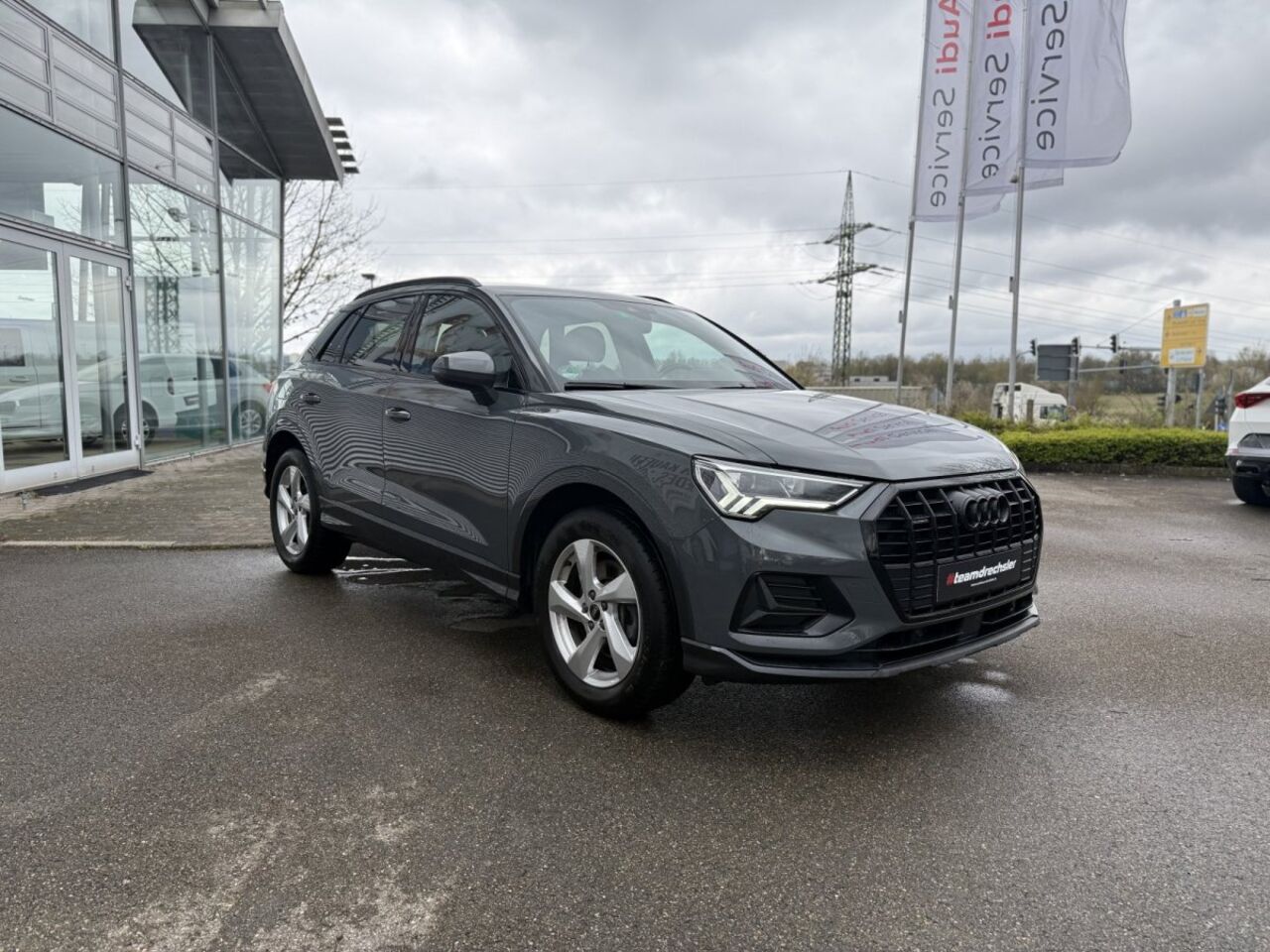 AUDI Q3 40 2.0 TDI quattro advanced +KAMERA