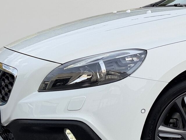 VOLVO V40 2.0 D4 Summum AHK Pano Ansicht 5 für Fahrzeugdetailseite