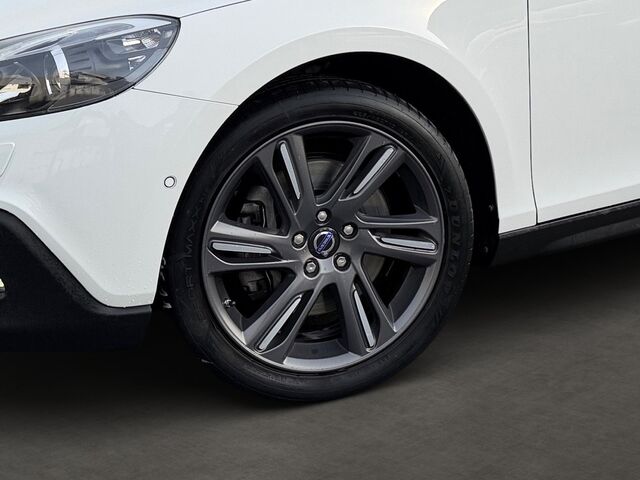 VOLVO V40 2.0 D4 Summum AHK Pano Ansicht 6 für Fahrzeugdetailseite
