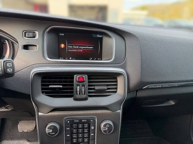 VOLVO V40 2.0 D4 Summum AHK Pano Ansicht 9 für Fahrzeugdetailseite
