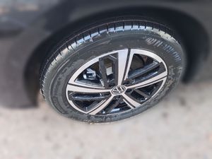 VW Caddy Style 7-Sitze 1,5 l Hybrid 6-Gang-DSG