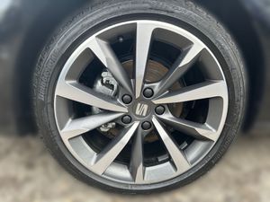 SEAT Leon FR 1.5TSI Beats*Matrix*PANO*CAM*ACC*MEMORY*