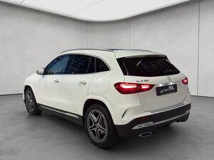 MERCEDES-BENZ GLA 180 AMG Advanced+-AHK-Pano-FahrAss-HiFi GLA