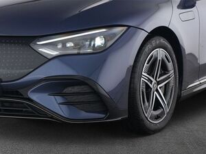 MERCEDES-BENZ EQE 350+ AMG Premium+-Airmat-10HA-Pano-AHK-Night EQE