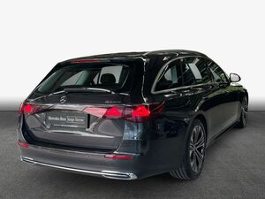 MERCEDES-BENZ E 220 d T 4M Avantgarde Advanced-AHK-19-Distro E-Klasse