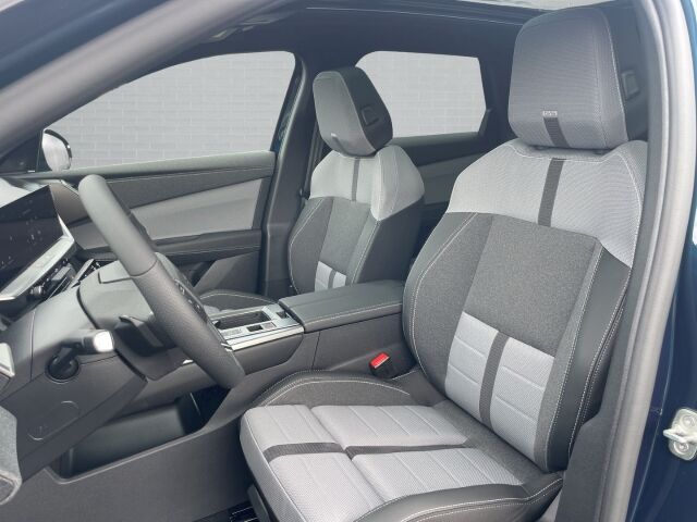 OPEL Grandland GS 1.2 +AHK Allwetter Navi Glasdach HUD E-Heckklappe Sound+ Ansicht 9 für Fahrzeugdetailseite