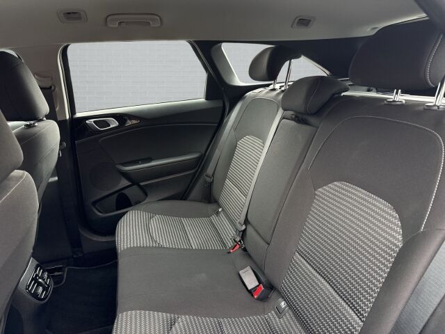 KIA Ceed_sw 1.5 T-GDI Spirit Navi  JBL LED ACC CarPlay Ansicht 14 für Fahrzeugdetailseite