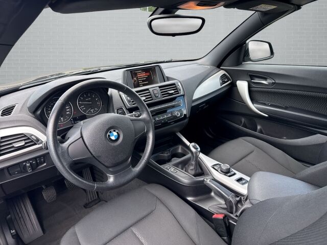 BMW 218 i Cabrio 2er - 218i +SHZ Kamera CarPlay DAB LMFelgen Navi+ Ansicht 10 für Fahrzeugdetailseite