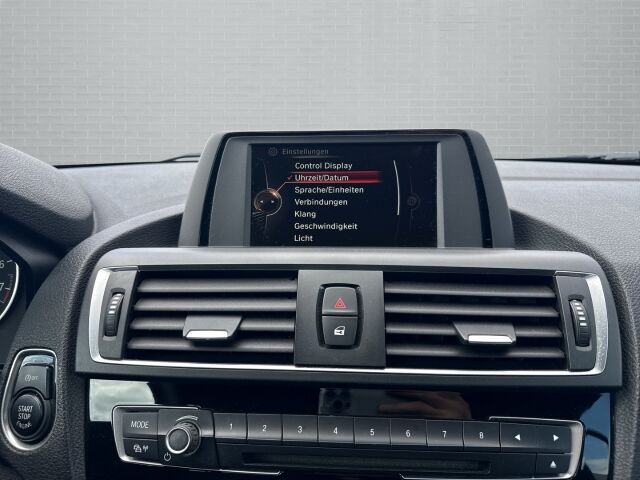 BMW 218 i Cabrio 2er - 218i +SHZ Kamera CarPlay DAB LMFelgen Navi+ Ansicht 12 für Fahrzeugdetailseite