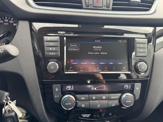 NISSAN Qashqai Shiro Navi klima DAB SHZ Spurhalteass. Fernlichtass. Verkehrszeichenerk. Ansicht 17 für Fahrzeugdetailseite