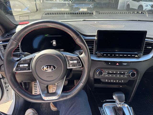 KIA Ceed GT El. Panodach Navi Leder Digitales Cockpit Memory Sitze Soundsystem JBL LED ACC Ansicht 17 für Fahrzeugdetailseite