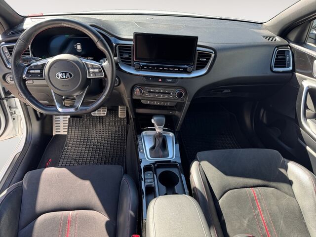 KIA Ceed GT El. Panodach Navi Leder Digitales Cockpit Memory Sitze Soundsystem JBL LED ACC Ansicht 9 für Fahrzeugdetailseite