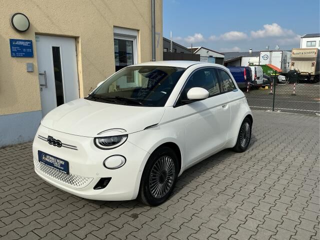 FIAT 500e 