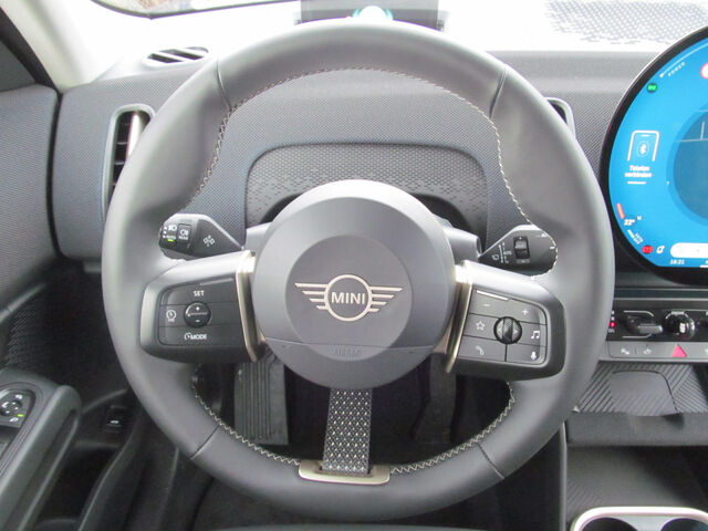 MINI Cooper Countryman C HUD PanoD.Kamera OLED KomfZ.AHK 18 Bluetooth Head Up Display Navi LED Klima Einparkhilf Ansicht 10 für Fahrzeugdetailseite