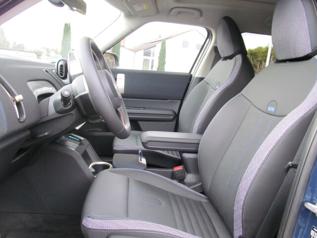 MINI Cooper Countryman C HUD PanoD.Kamera OLED KomfZ.AHK 18 Bluetooth Head Up Display Navi LED Klima Einparkhilf Ansicht 7 für Fahrzeugdetailseite