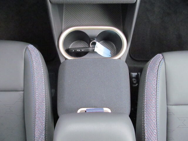 MINI Cooper Countryman C HUD PanoD.Kamera OLED KomfZ.AHK 18 Bluetooth Head Up Display Navi LED Klima Einparkhilf Ansicht 9 für Fahrzeugdetailseite