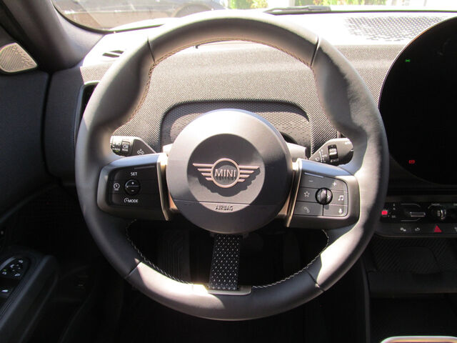 MINI Cooper Countrym.C HUD PanoD.Kamera Lenkradh.Ha/Ka.19 Bluetooth Head Up Display Navi LED Klima Einparkhilfe  Ansicht 9 für Fahrzeugdetailseite