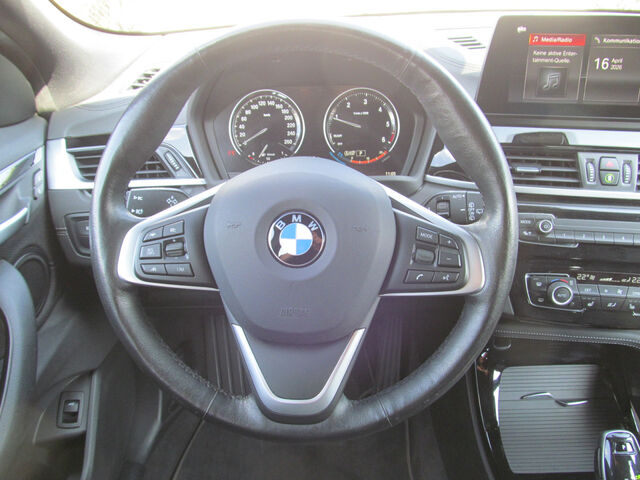 BMW X2 s18d Sports. HUD ACC Parkassist.Navi Plus 18 Bluetooth LED Klima PDC el. Fenster Ansicht 9 für Fahrzeugdetailseite