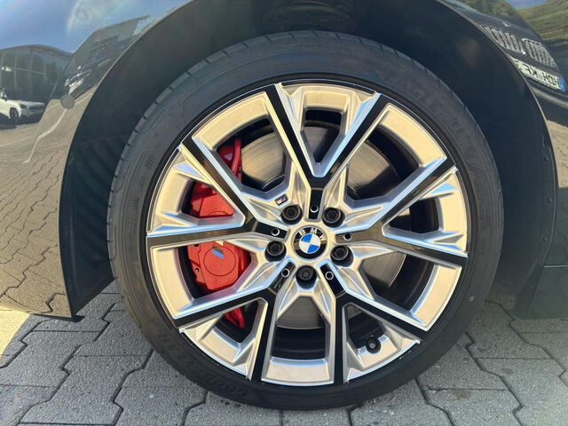BMW 118 i M Sport Pro HUD PanoD. EDITION COLORVISION Sportpaket Bluetooth Navi LED Vollleder Klima PDC el Ansicht 8 für Fahrzeugdetailseite