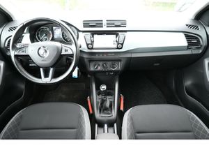 SKODA Fabia 1.0 TSI Combi*Ambition* Klima Navi PDC AHK...
